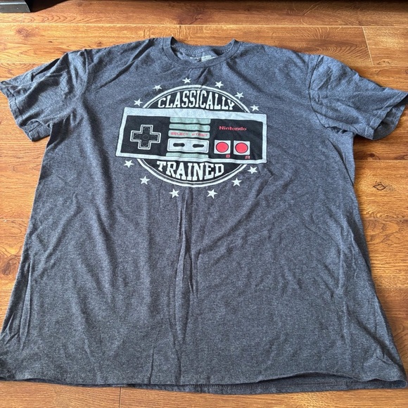 Nintendo Other - Nintendo Gray "Classically Trained" Retro Controller T-Shirt in size XL
